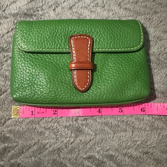 Dooney and Bourke Green Pebble Grain Leather Mini Purse - Picture 4 of 5